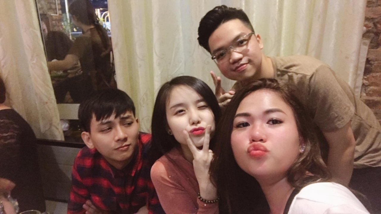 xon-xao-hinh-anh-duoc-cho-la-con-cua-hoai-lam-va-ban-gai