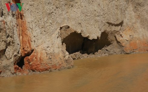 thang canh suoi tien sat lo nghiem trong, uy hiep tinh mang du khach hinh 2