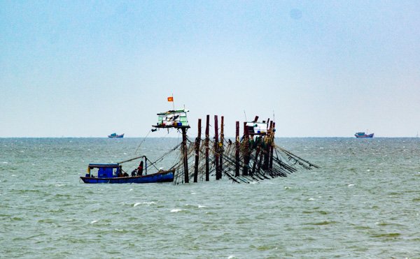 thiet-hai-bao-so-9-do-bo-2-tau-ca-mat-lien-lac-1-nguoi-mat-tich