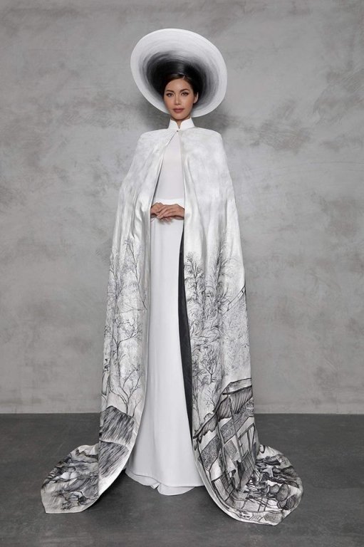 tron-ven-hai-bo-trang-phuc-dan-toc-cua-minh-tu-tai-miss-supranational-2018