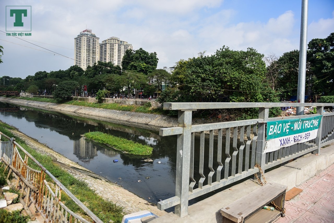 anh-song-to-lich-o-nhiem-duoc-doanh-nghiep-de-xuat-cai-tao-thanh-song-thames-cua-viet-nam