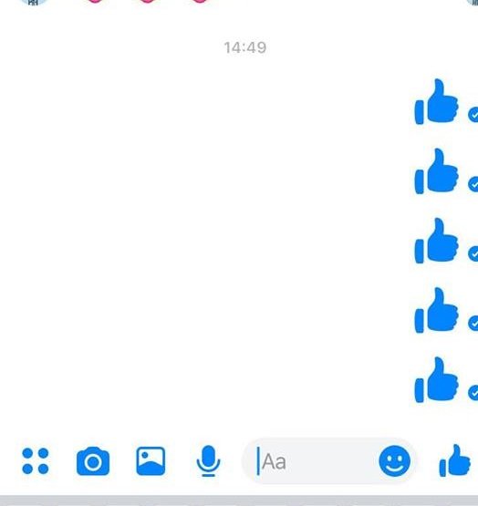 cong-dong-mang-ngo-ngang-vi-nut-like-tren-facebook-bong-doi-mau-tu-xanh-sang-den