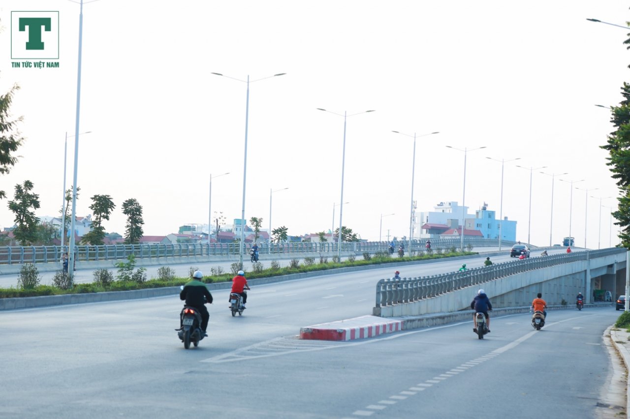 ve-dep-cua-tuyen-duong-moi-duoc-mang-ten-nha-tu-ban-trinh-van-bo