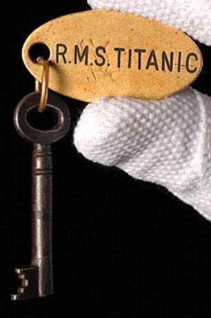ai la nguoi gian tiep khien tau titanic chim trong dau don? hinh anh 4