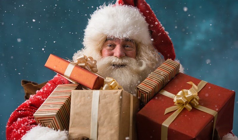 Hiệu trưởng mất việc vì cấm trang trí hình ông già Noel - ảnh 3