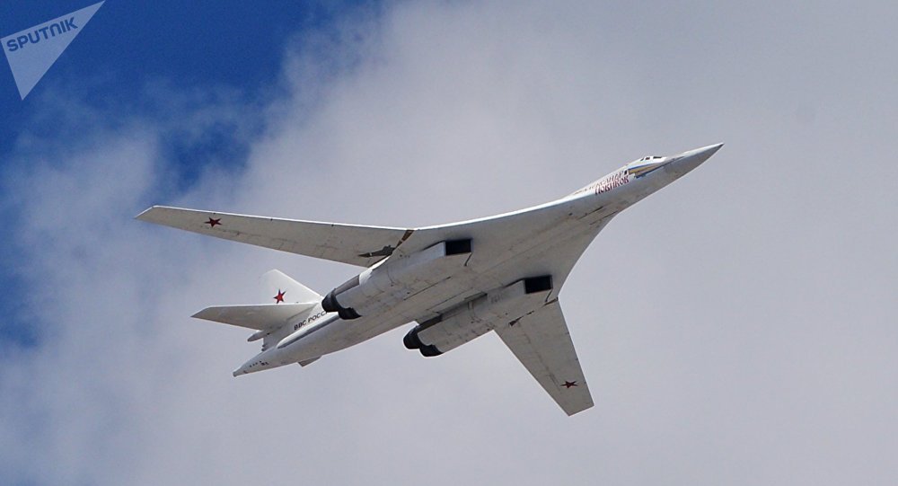 may-bay-nem-bom-chien-luoc-tu-160-cua-nga-vuot-10000-km-toi-venezuela