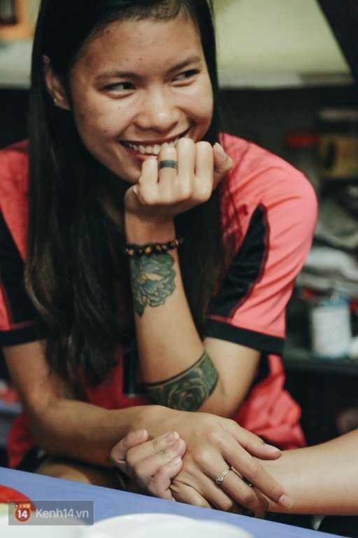 Chuyện tình LGBT xúc động của nam bartender chuyển giới và nữ vận động viên ở Hà Nội: Tụi mình vẫn mong có 1 đứa con - Ảnh 2.