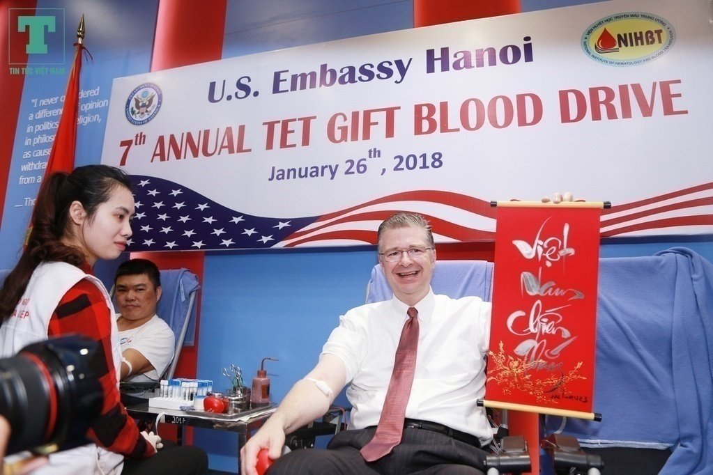 vien-huyet-hoc-truyen-mau-tw-keu-goi-nguoi-dan-chung-tay-chong-khan-hiem-mau-trong-dip-tet-nguyen-dan