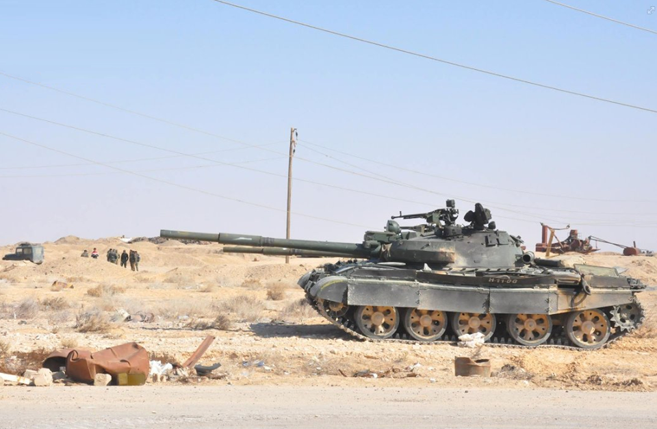 8-nam-chien-su-quan-doi-syria-mat-gan-1400-xe-tang-thiet-giap