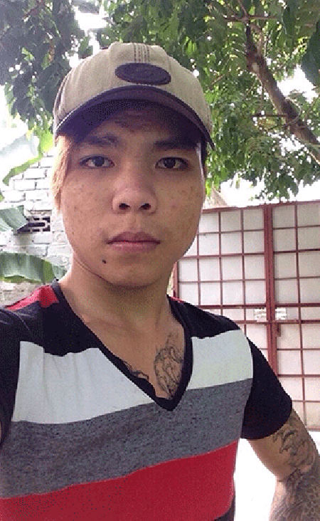 mot-ty-lay-mot-mang-nguoi-ky-8-mua-sung-de-hanh-su