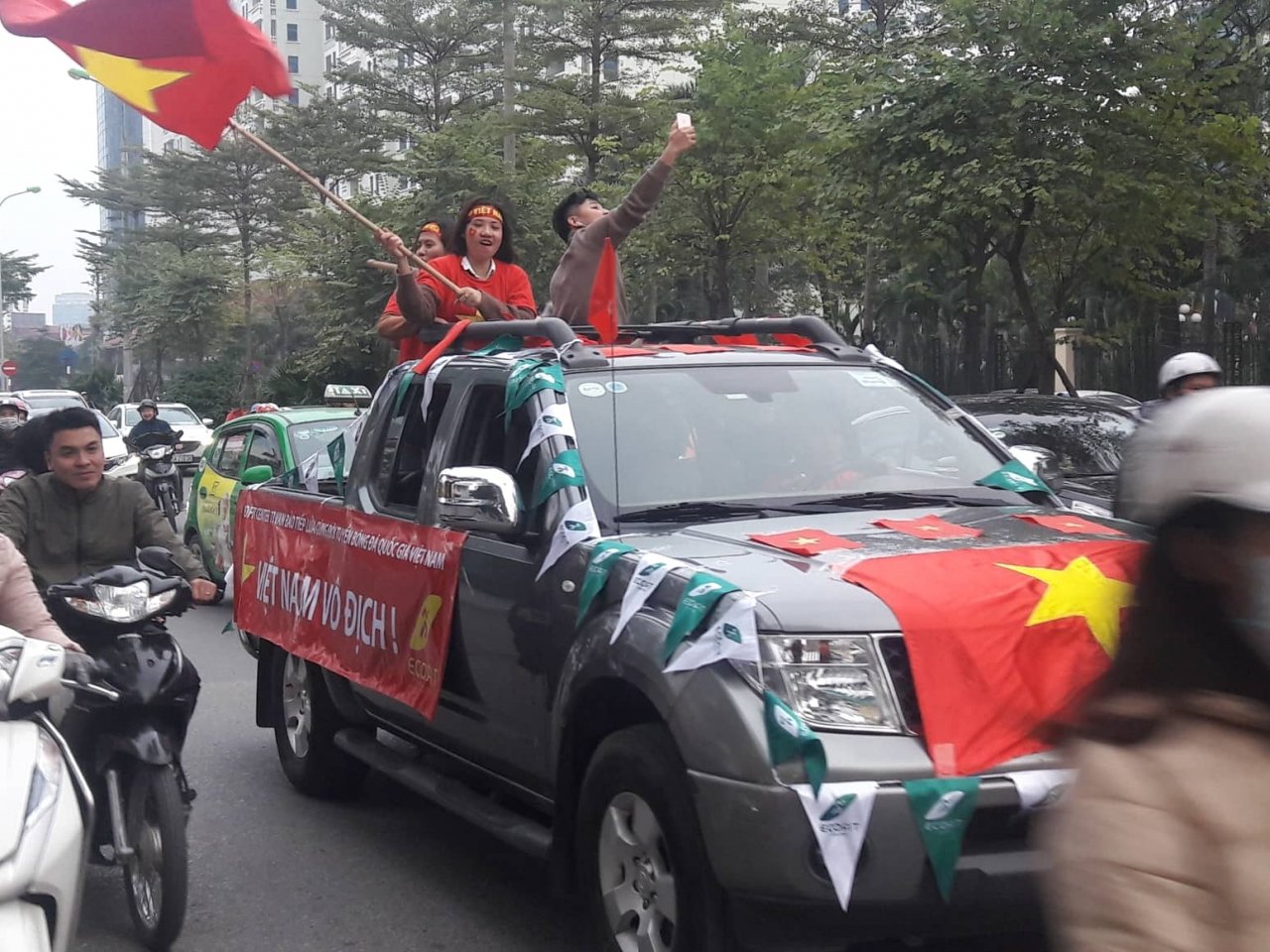 nhung-co-dong-vien-malaysia-dau-tien-da-co-mat-tai-svd-my-dinh