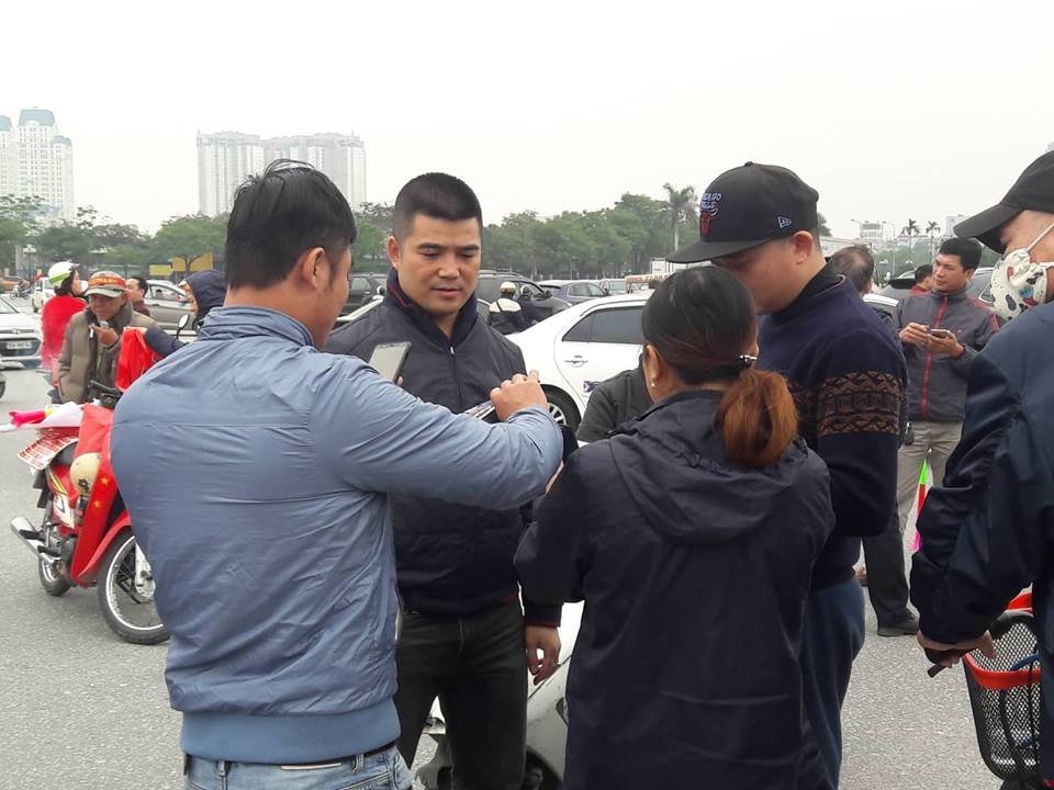truoc-gio-chung-ket-viet-nam-malaysia-phe-ve-het-gia-tren-20-lan