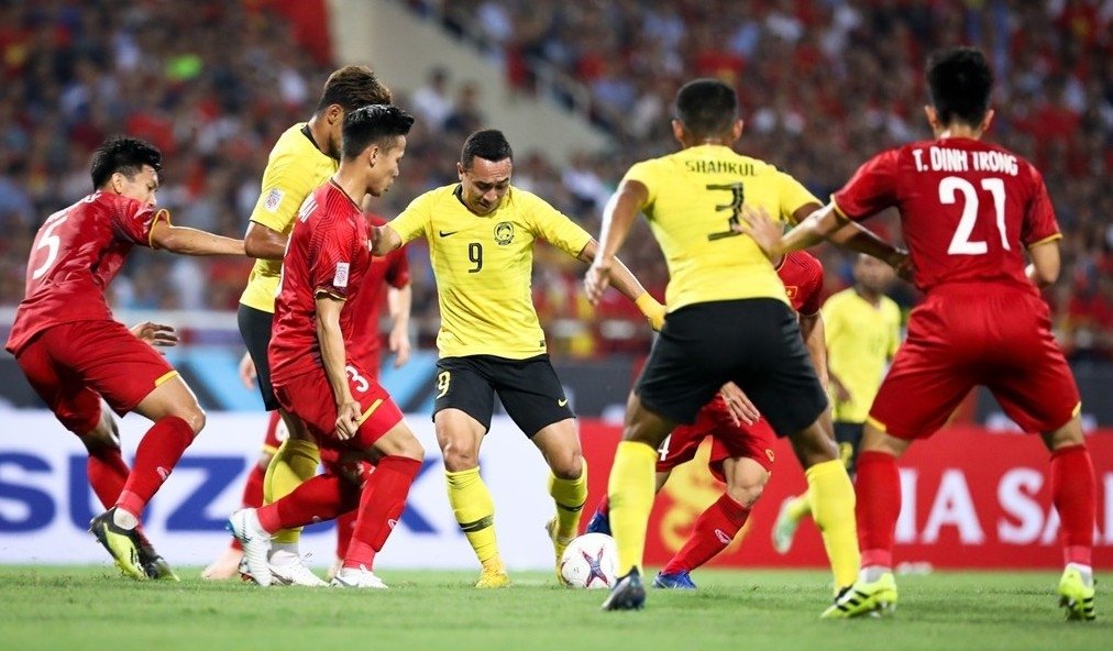 bong-da-viet-nam-menh-phong-thuy-so-8