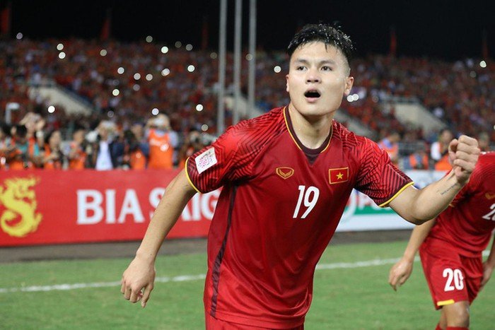 huy-hung-anh-duc-quang-hai-van-lam-phai-dong-thue-thu-nhap-ca-nhan