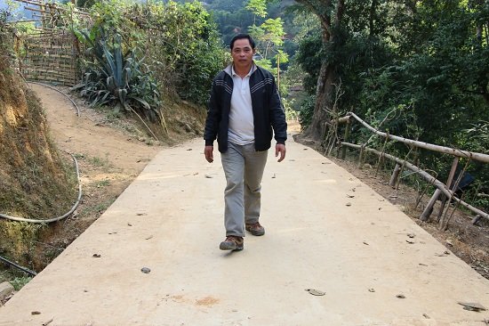 son la: dan hien dat, gop cong, gop cua lam duong to, dep hinh anh 3