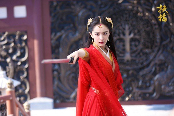 duong-mich-gap-dai-han-on-ao-quyt-tien-tu-thien-ly-hon-luu-kha-uy
