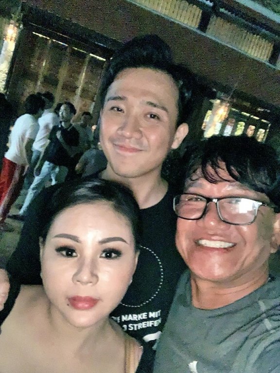 hoai-linh-don-tuoi-49-gian-di-o-nha-tho-to