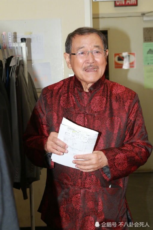 bo-chong-tra-loi-nghi-van-co-hay-khong-nguoi-thu-ba-khien-duong-mich-va-luu-khai-uy-ly-hon