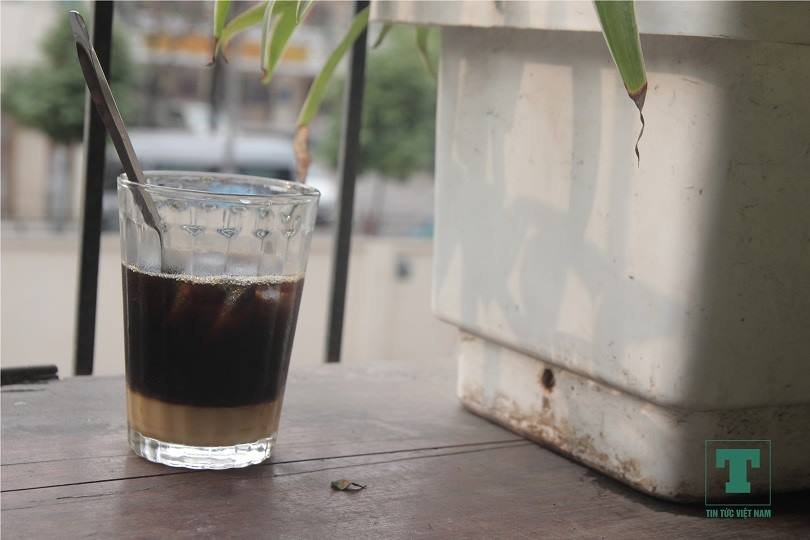 mot-ha-noi-binh-yen-trong-ngay-nang-cuoi-mua