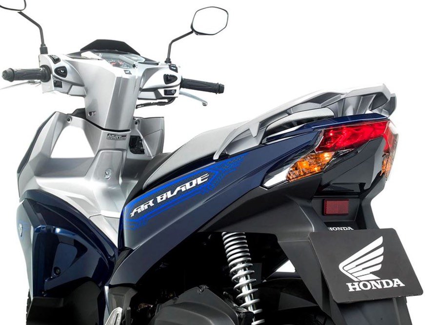 gia-xe-airblade-tai-cac-dai-ly-honda-moi-nhat
