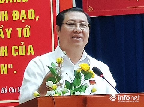 chu-tich-ubnd-tp-da-nang-giai-trinh-viec-bi-ky-luat-ma-khong-bi-dieu-di
