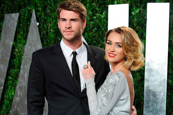 sau-10-nam-yeu-nhau-cuoi-cung-miley-cyrus-da-ve-chung-mot-nha-voi-liam-hemsworth