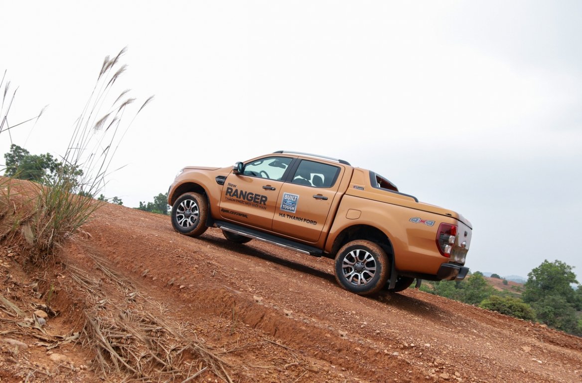 ford-ranger-moi-nhung-uu-the-so-voi-doi-thu-tai-viet-nam