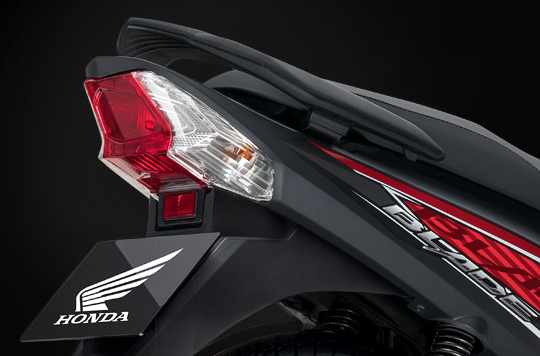 gia-xe-blade-110cc-moi-nhat-co-nen-mua-honda-blade-khong