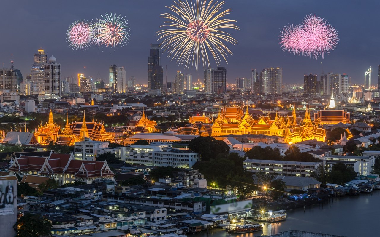 10-noi-ban-phao-hoa-don-nam-moi-hoanh-trang-nhat-the-gioi