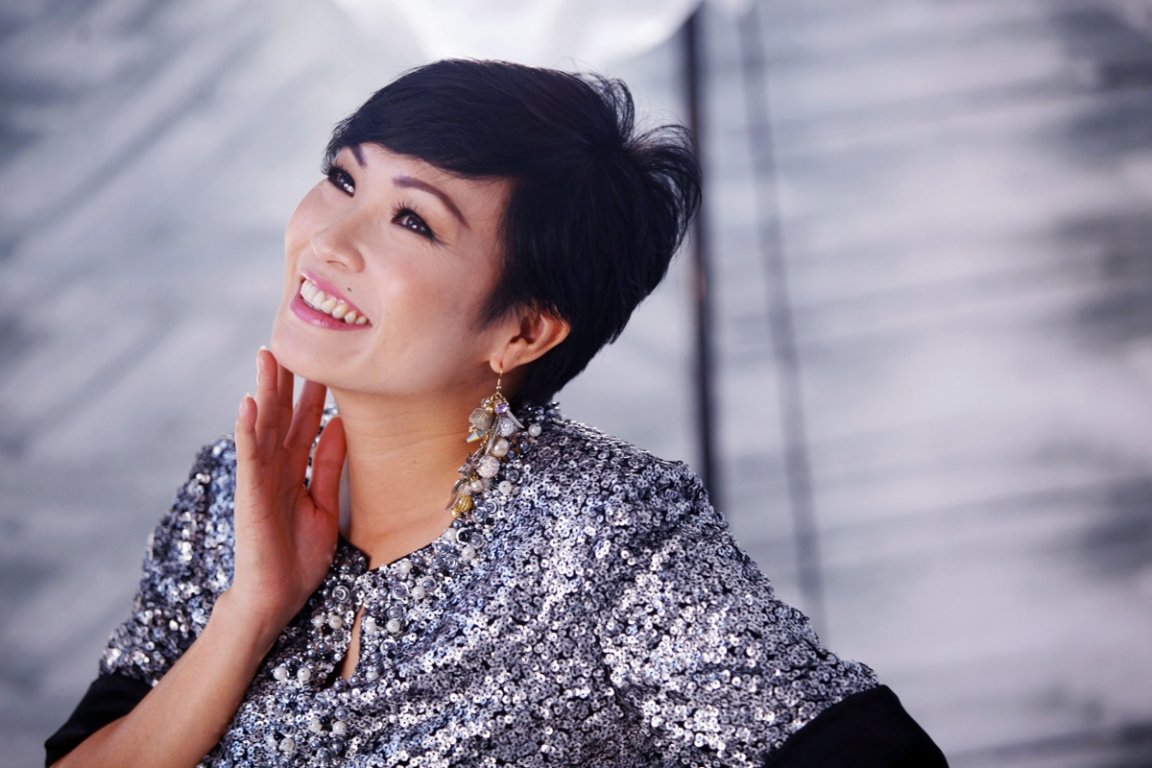 ca-si-phuong-thanh-bat-ngo-thong-bao-lam-dam-cuoi-vao-ngay-3012
