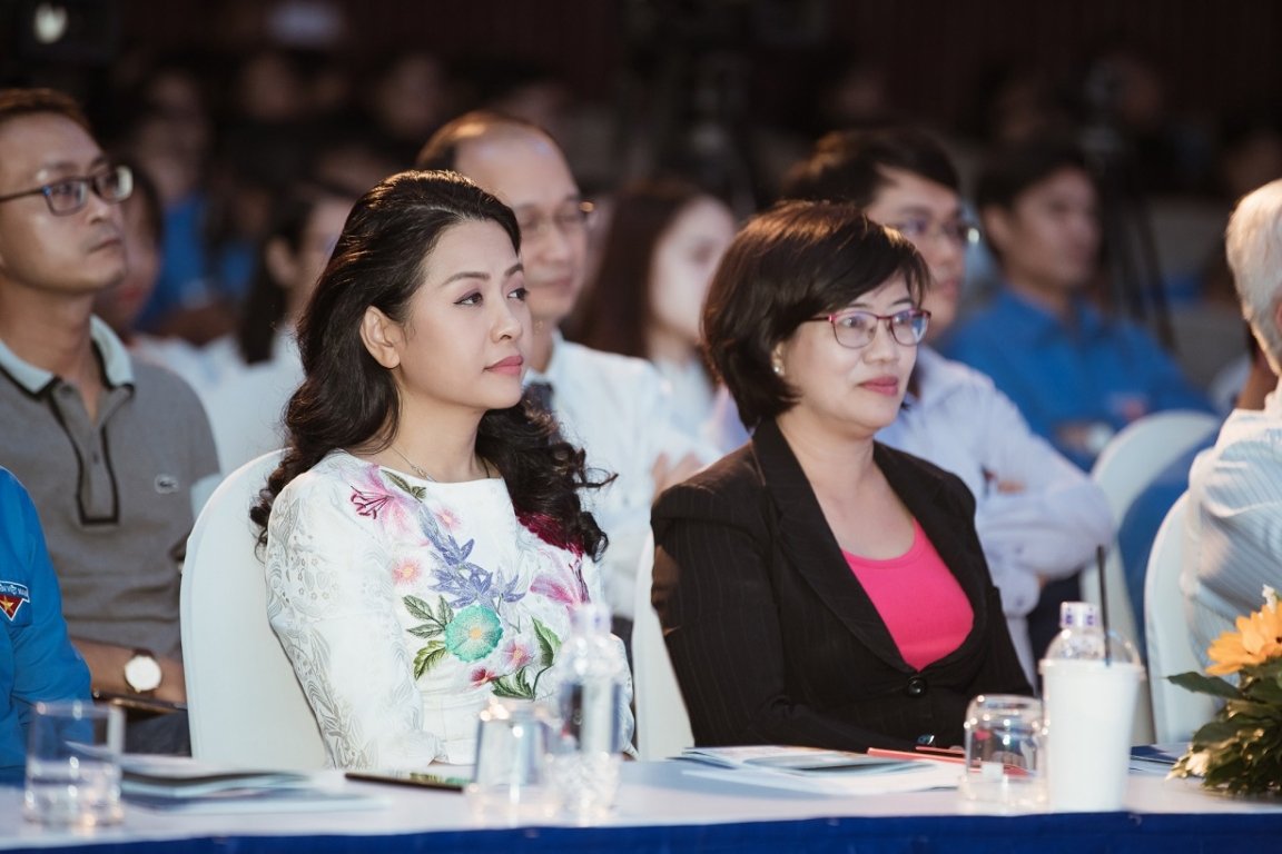 tan-hiep-phat-lan-thu-8-dong-hanh-cung-giai-thuong-qua-cau-vang