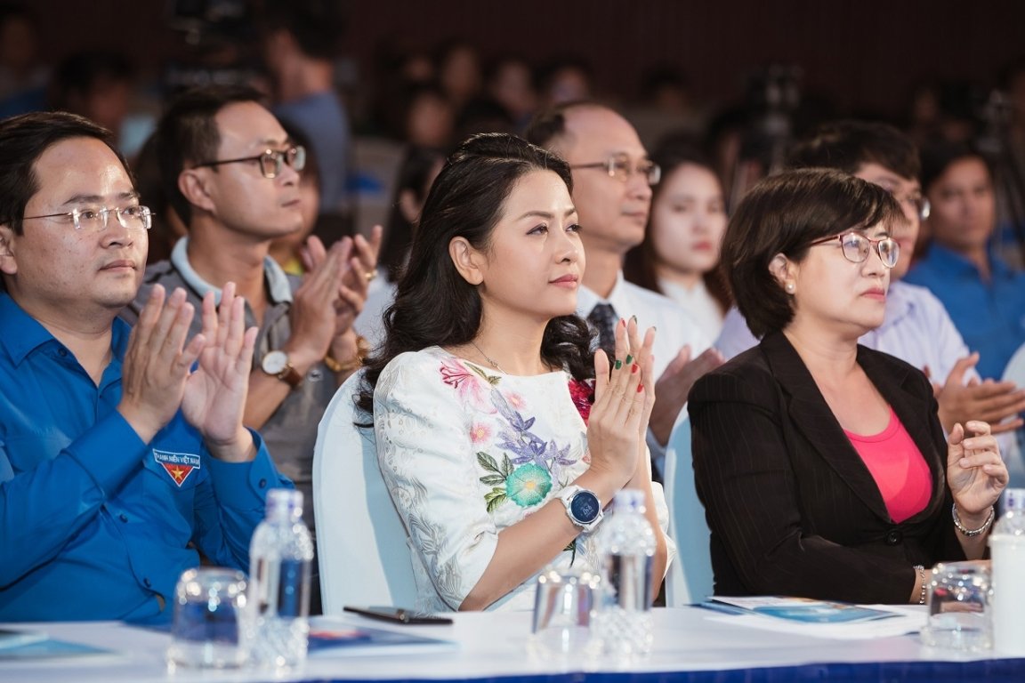 tan-hiep-phat-lan-thu-8-dong-hanh-cung-giai-thuong-qua-cau-vang