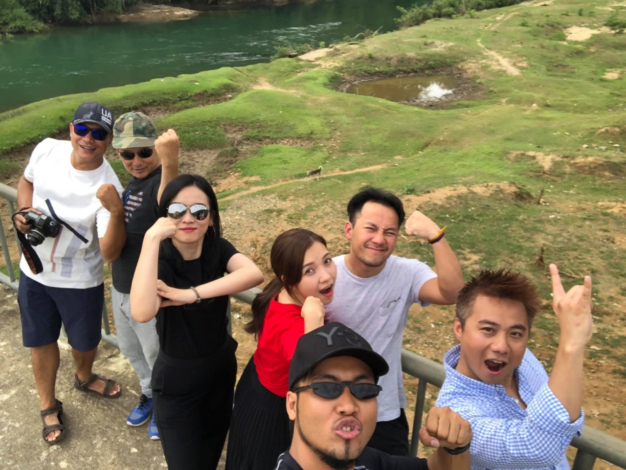 hari-won-nhan-tien-dat-sau-dam-cuoi-hanh-phuc-mai-nha-anh