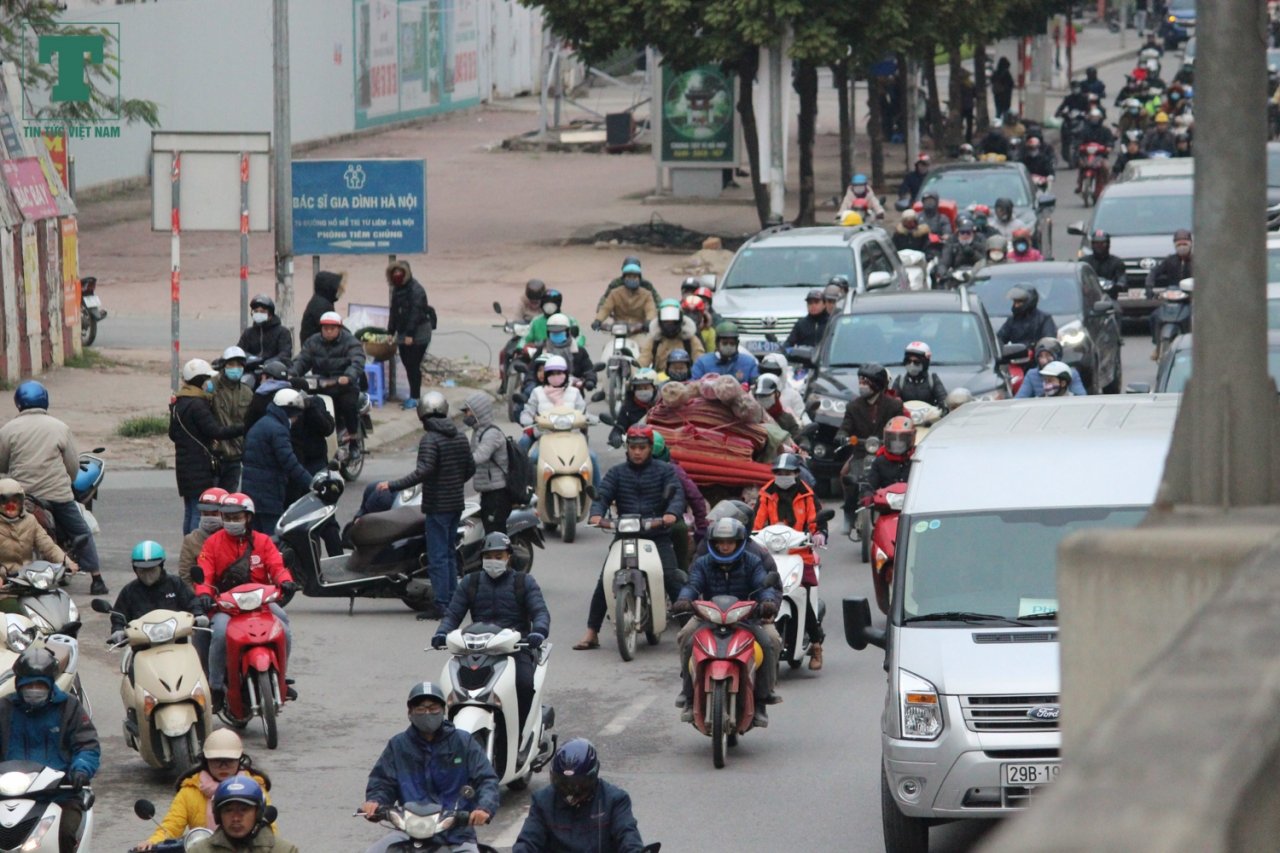 ha-noi-nhon-nhip-tro-lai-trong-ngay-lam-viec-dau-nam-2019