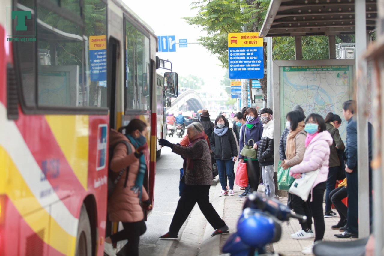ha-noi-nhon-nhip-tro-lai-trong-ngay-lam-viec-dau-nam-2019