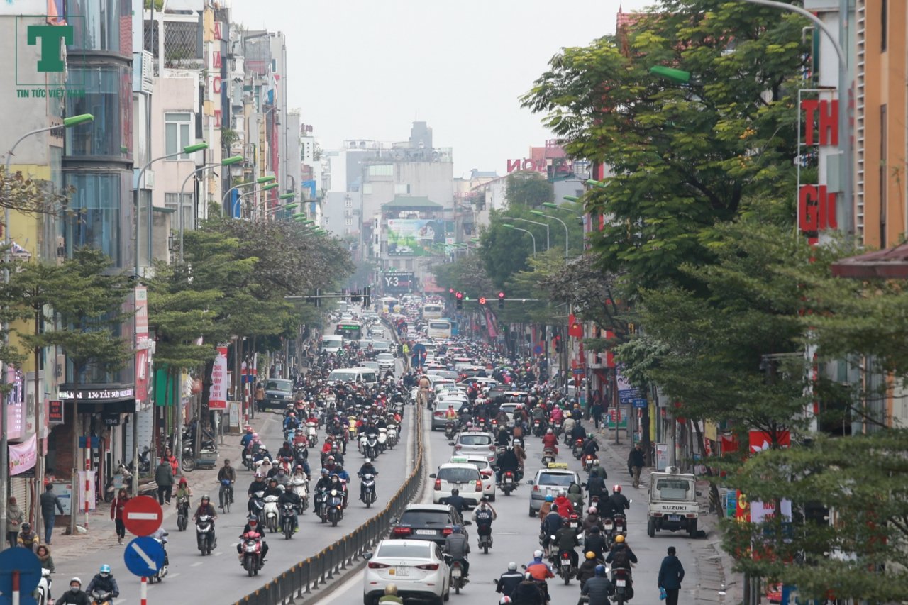 ha-noi-nhon-nhip-tro-lai-trong-ngay-lam-viec-dau-nam-2019