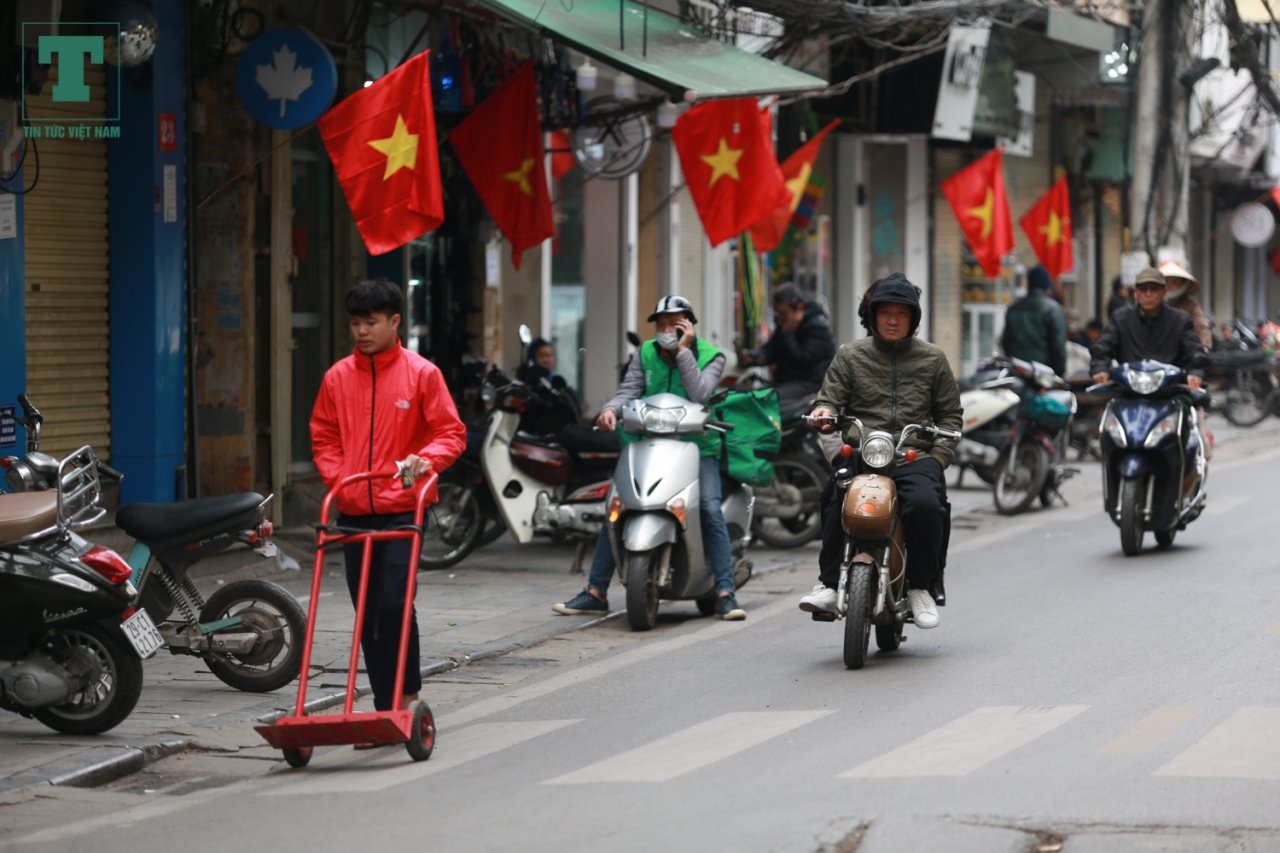 ha-noi-nhon-nhip-tro-lai-trong-ngay-lam-viec-dau-nam-2019