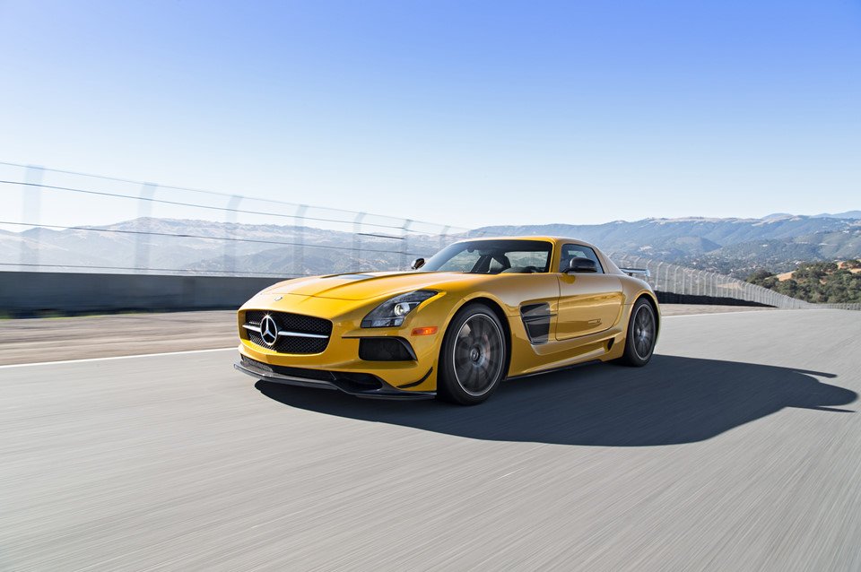 nhung-quai-vat-dien-ro-nhat-moi-thoi-dai-cua-mercedes-benz