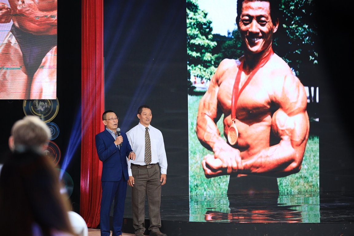 nsnd-hong-van-thua-nhan-ghen-voi-viet-trinh-diem-huong-vi-dong-phim-voi-ong-xa