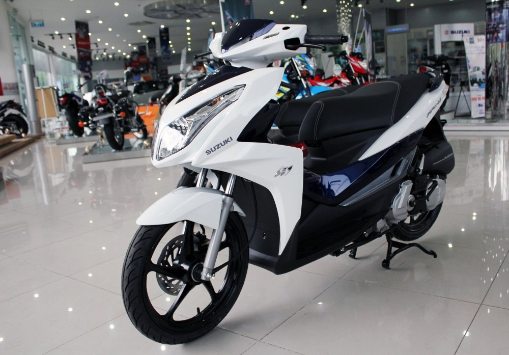 bang-gia-xe-may-suzuki-thang-12019-moi-nhat