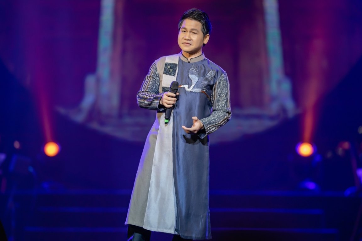 thu-phuong-khien-khan-gia-phat-cuong-khi-lan-dau-hat-nhac-an-thuyen