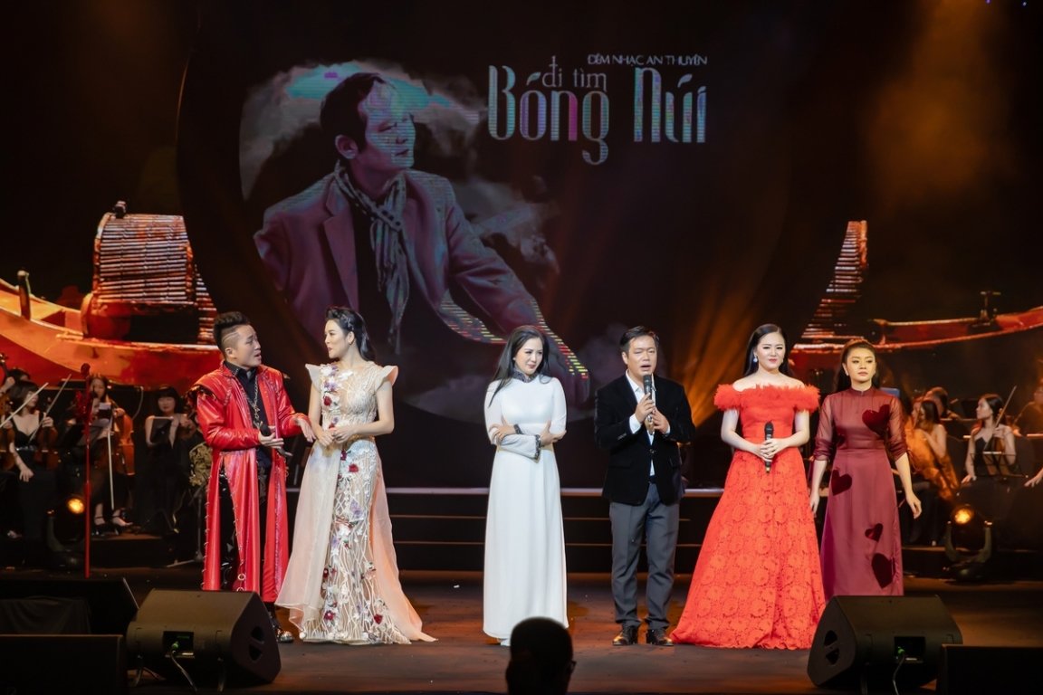 thu-phuong-khien-khan-gia-phat-cuong-khi-lan-dau-hat-nhac-an-thuyen