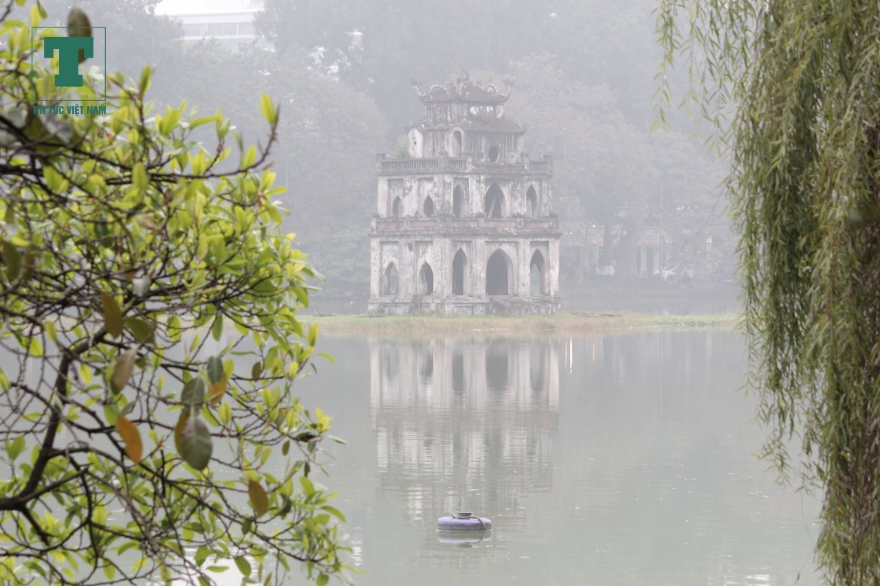 ha-noi-chim-trong-bien-suong-mu-sang-dau-tuan