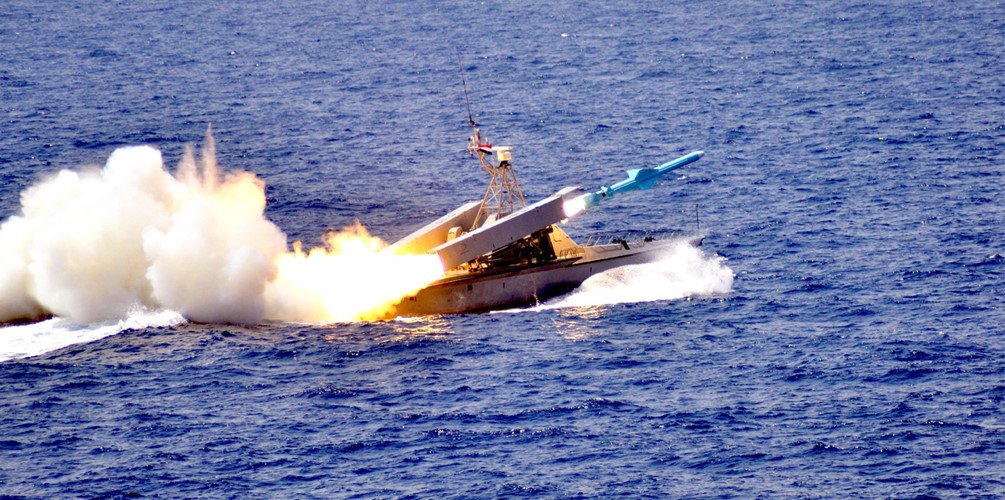 hai-quan-syria-nho-nhung-co-vo-1