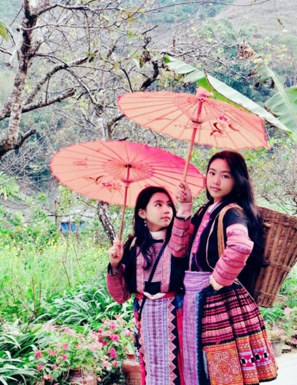 bat-ngo-truoc-ve-phong-phao-xinh-dep-cua-2-con-gai-nha-quyen-linh