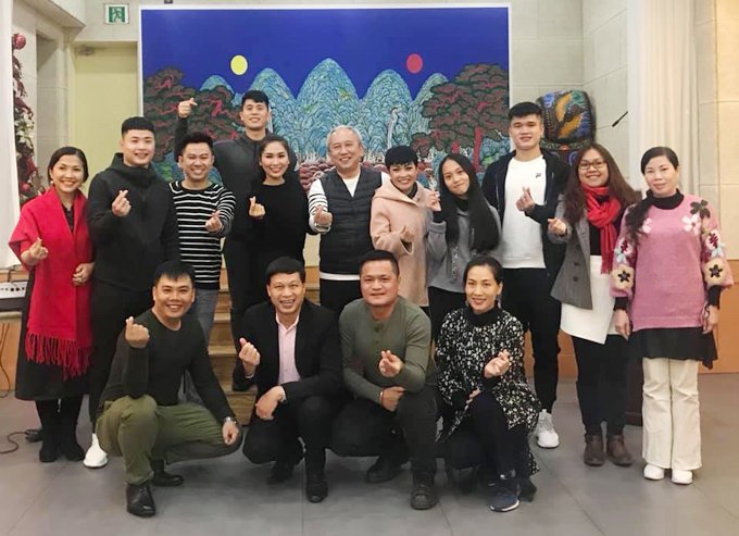 me-con-ca-si-phuong-thanh-hon-ho-khi-gap-dinh-trong-o-han-quoc