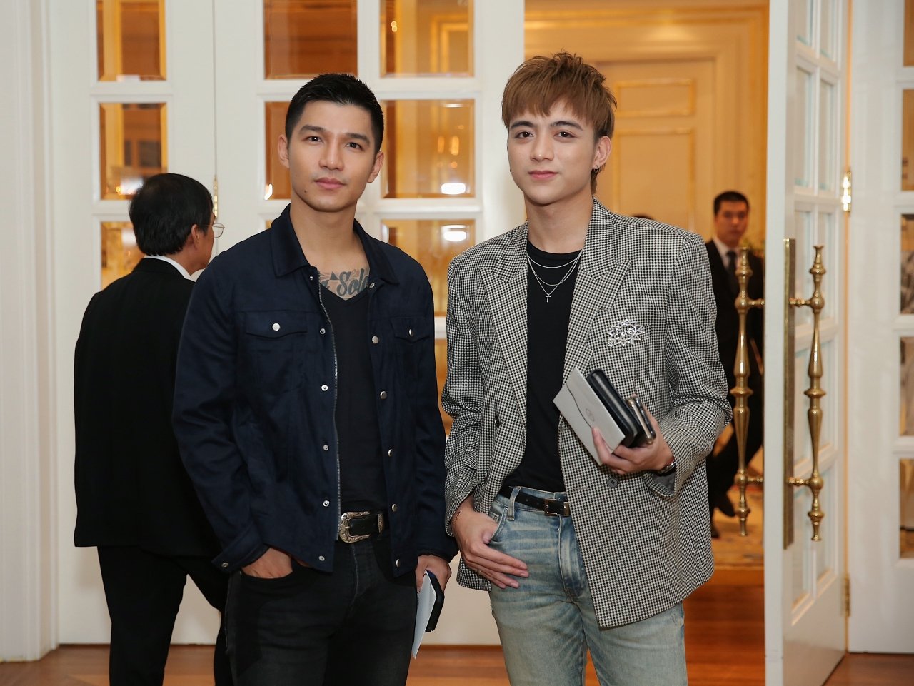 sao-viet-no-nuc-du-dam-cuoi-cua-ca-si-le-hieu-va-vo-9x-o-sai-gon