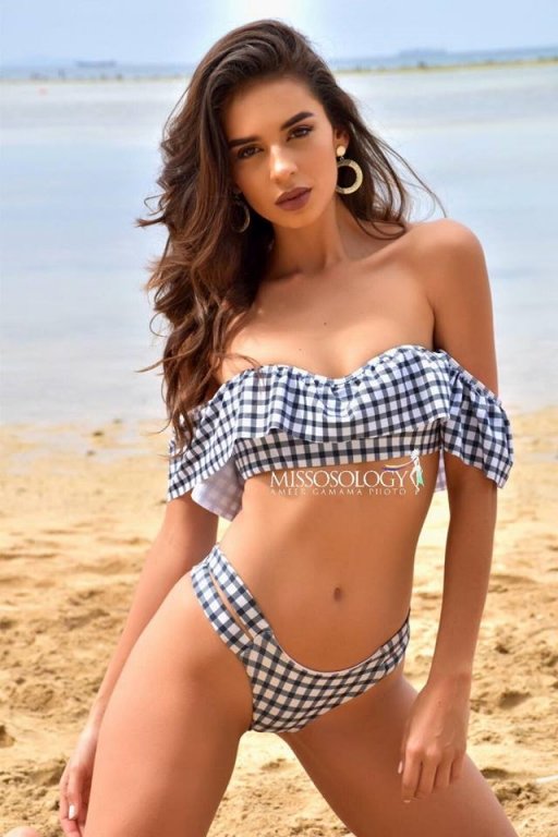 thi-sinh-miss-intercontinental-thuc-hien-bo-anh-bikini-nhung-khong-co-mat-ngan-anh