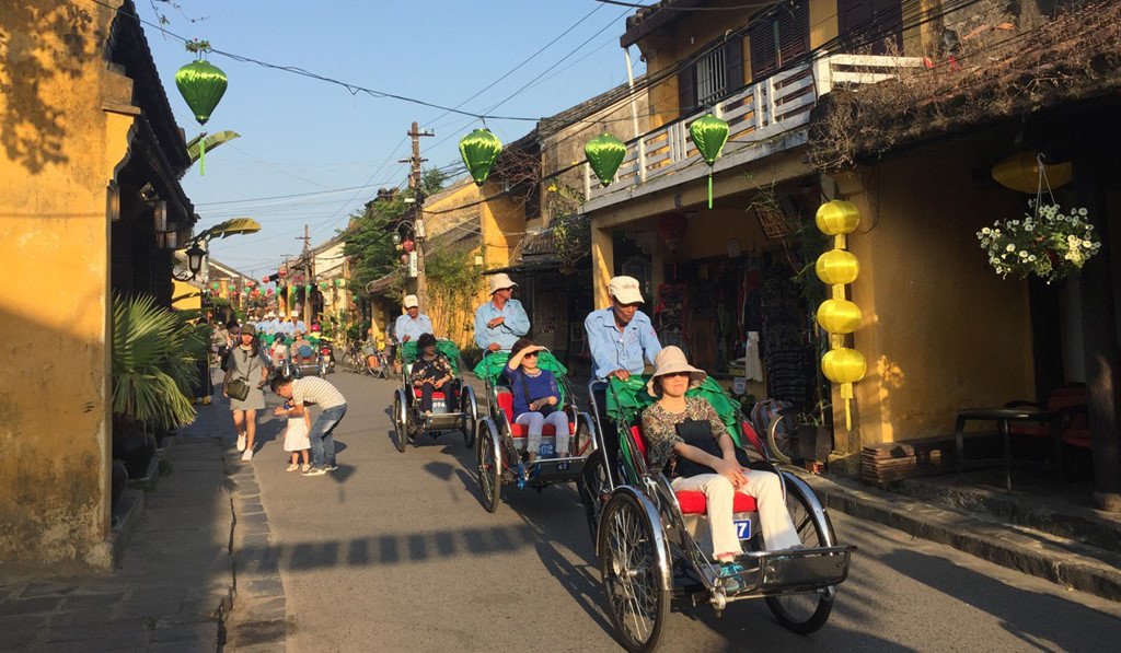 vi-sao-du-khach-han-quoc-do-xo-den-viet-nam