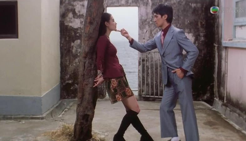 chau-tinh-tri-va-truong-ba-chi-tinh-cam-sau-tin-don-bi-mat-ket-hon